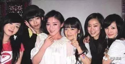 娱乐吃瓜姐郁可唯是谁啊,娱乐吃瓜界的新星，揭秘她的音乐与人生