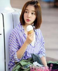 娱乐吃瓜背景女星是谁呀,揭秘当红女星背后的故事